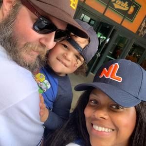 Meet your Posher, Alex